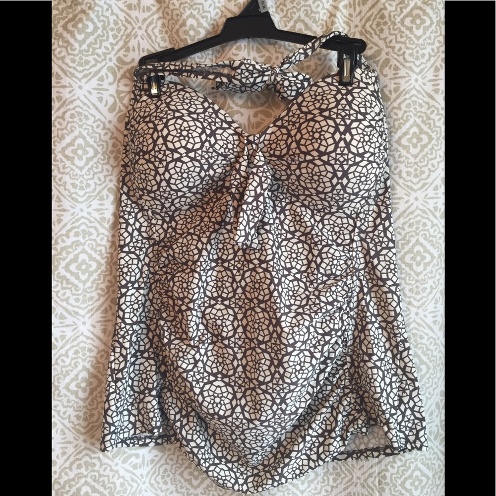 Women’s halter tankini top